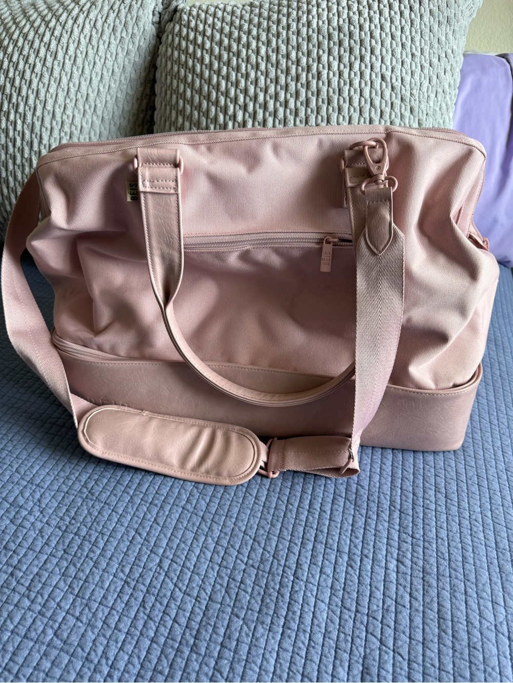 BÉIS The Weekender Bag in Pink / Blush